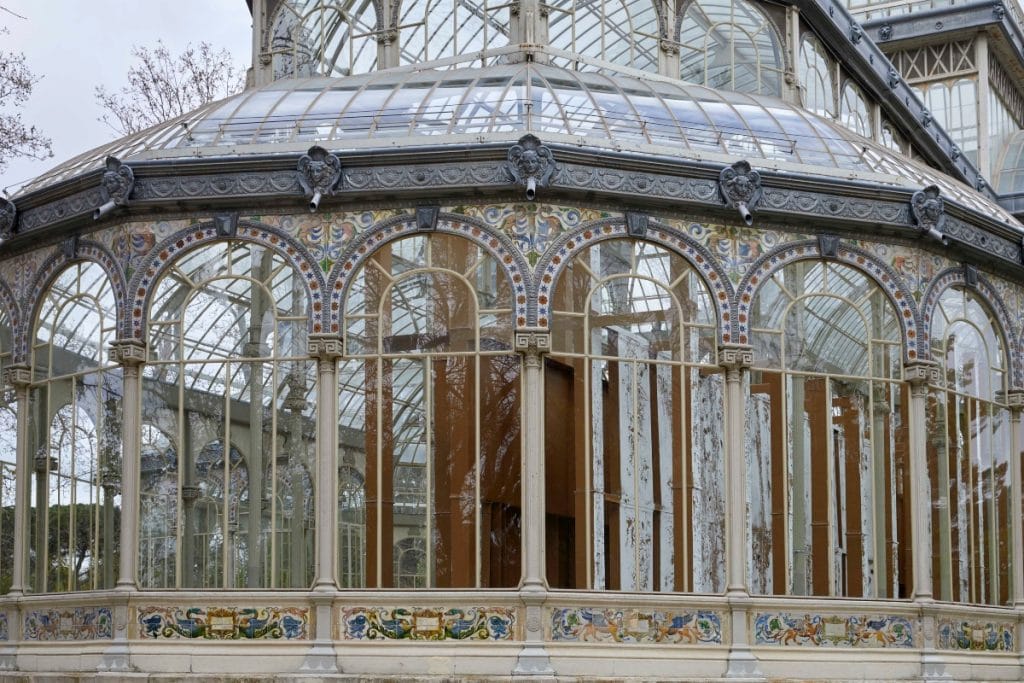 El Palacio de Cristal acoge una nueva exposición gratuita del Museo Reina Sofía