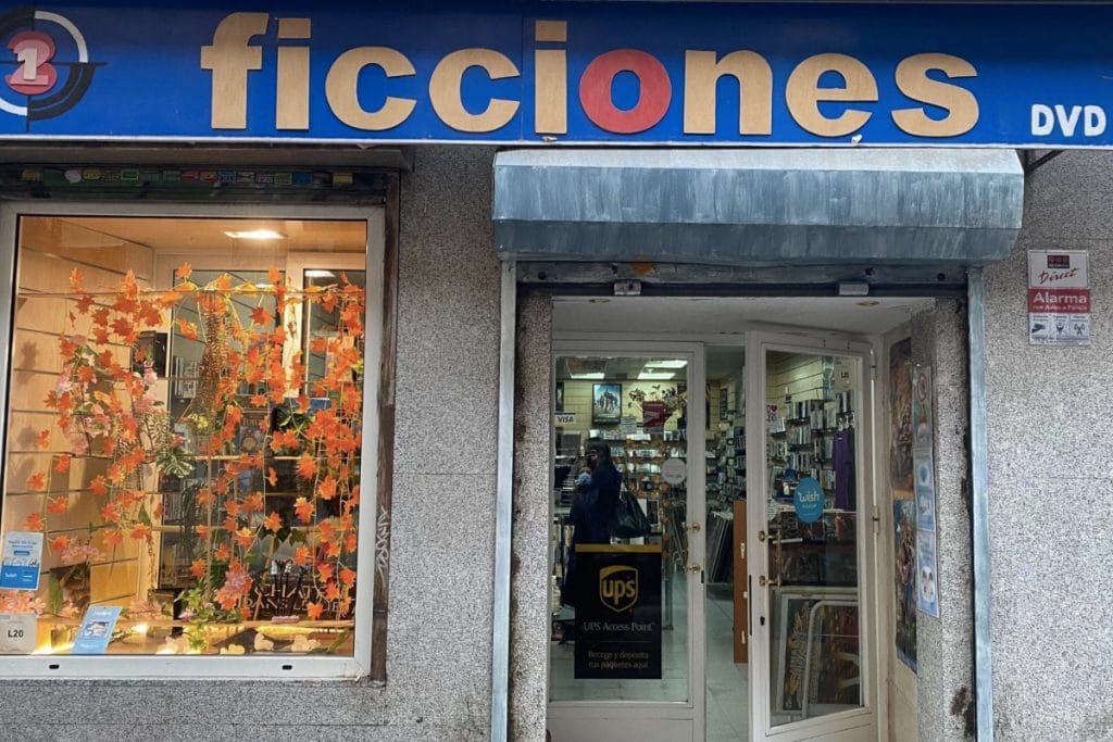 Ficciones, uno de los últimos videoclubs de Madrid, no cerrará gracias a un ‘crowdfunding’