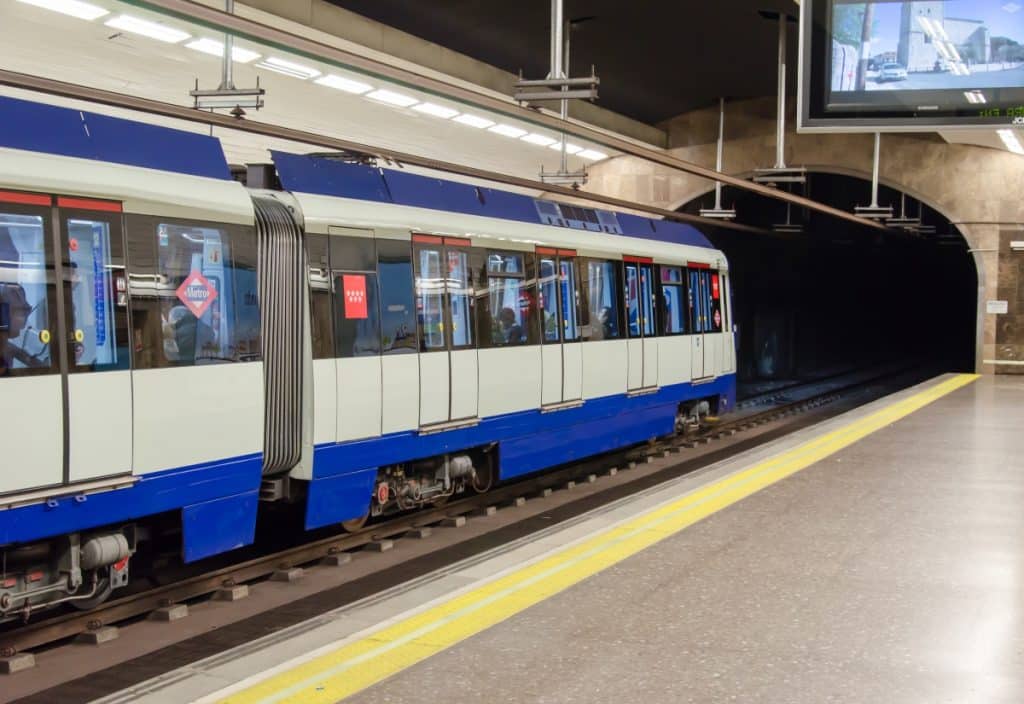 Madrid pondrá a funcionar una ‘app’ móvil que sustituirá a la tarjeta de transporte en 2023