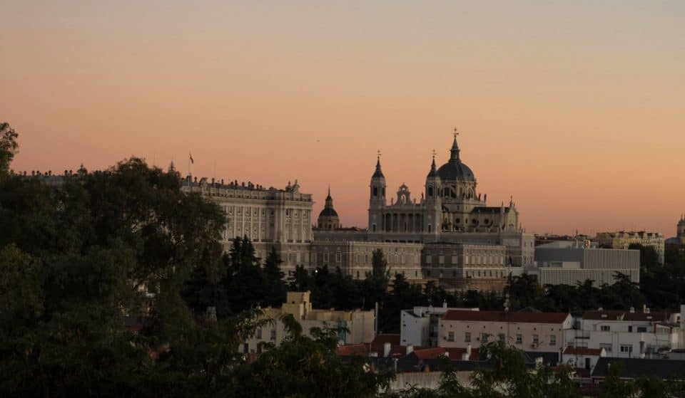 ¿Qué edificios monumentales de Madrid tienen que apagar sus luces a partir de las 22h?