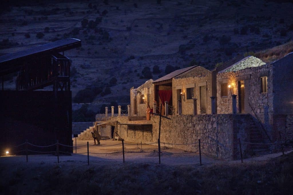 Una antigua mina en la sierra de Madrid acoge un festival de teatro y música