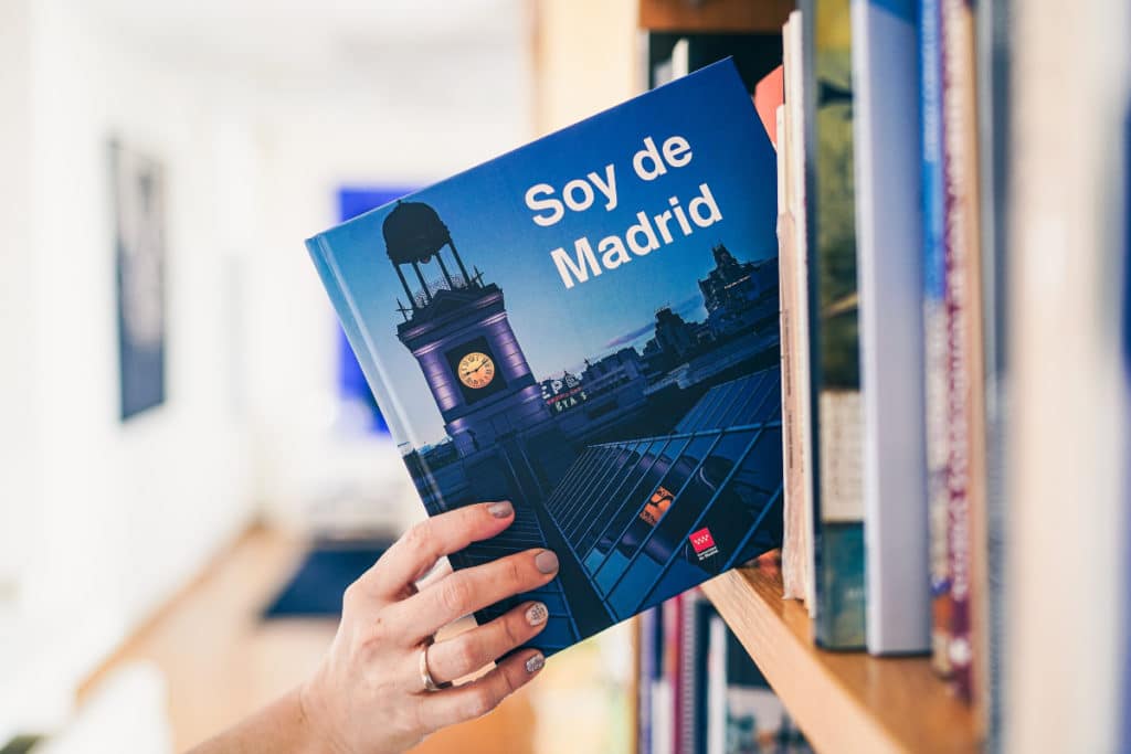 La Comunidad de Madrid regalará desde hoy ejemplares del libro ‘Soy de Madrid’