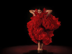 Abril florecerá con el espectáculo de la bailaora María Moreno en Flamenco Real