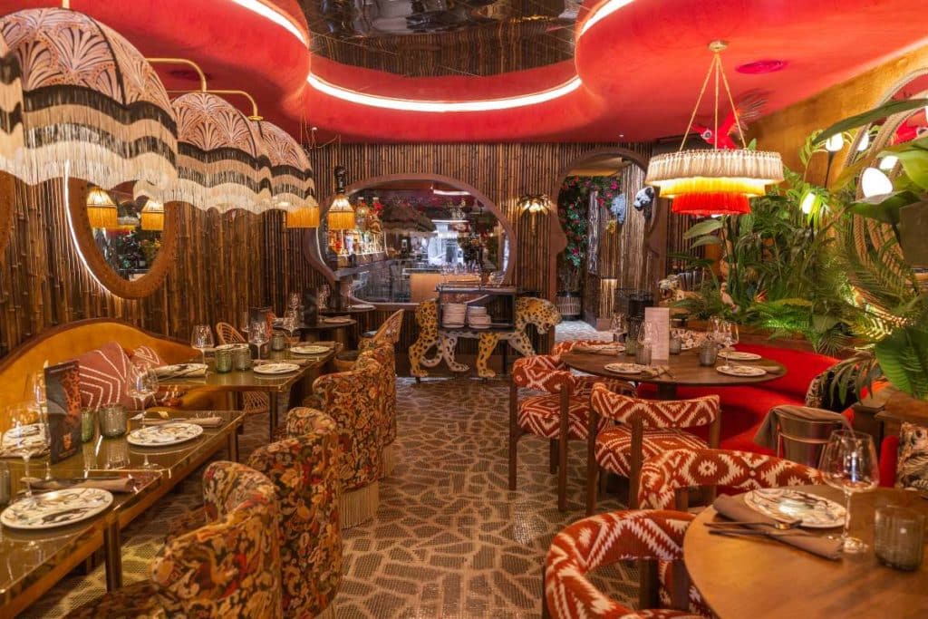 10 restaurantes que triunfan por su exceso decorativo
