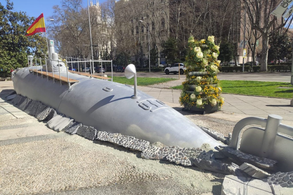¿Por qué había un submarino en pleno paseo del Prado este finde?