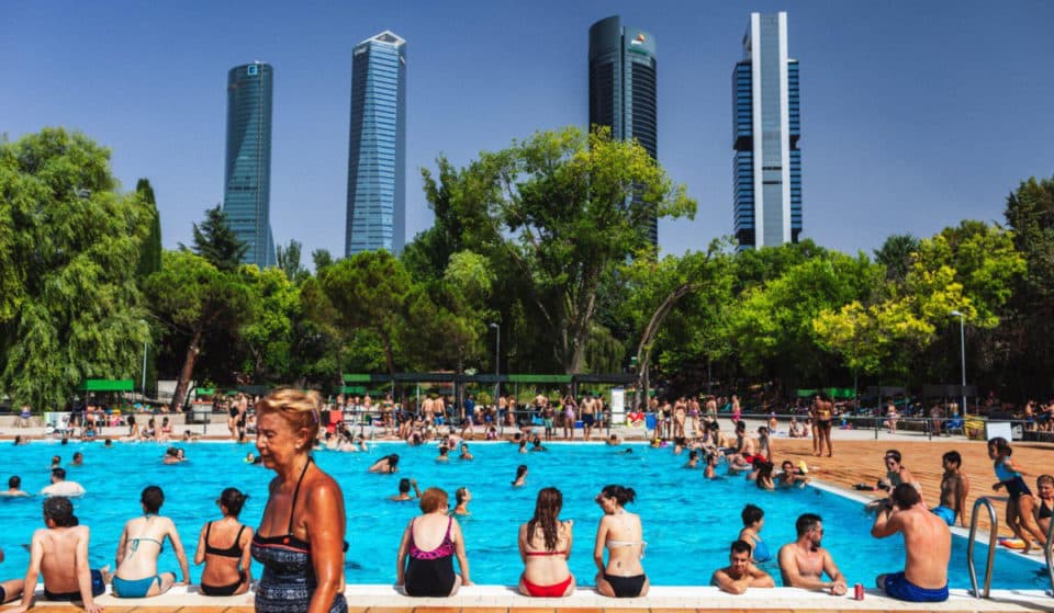 ¿Cómo comprar las entradas para ir a las piscinas de Madrid?