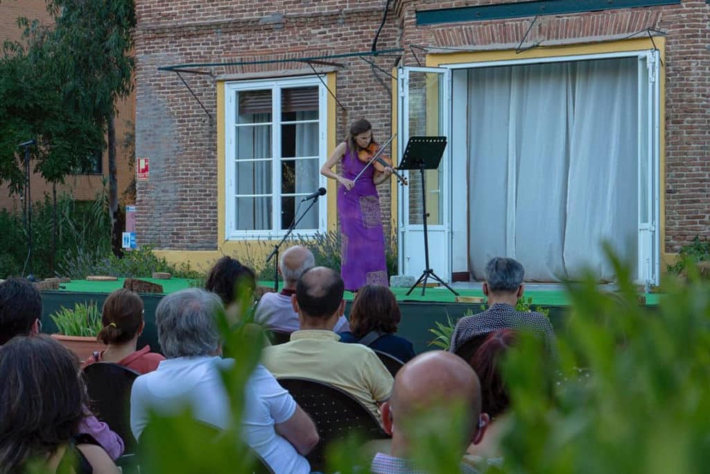 Los conciertos de verano que vuelven bajo los olivos más viejos de Madrid