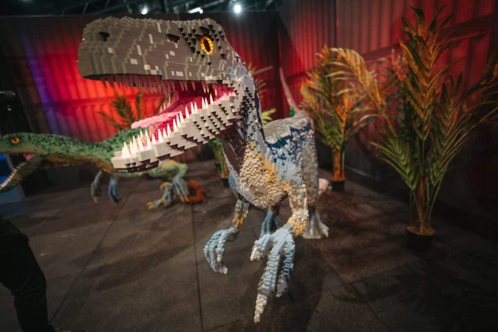 La mayor exposición de LEGO® en España trae a Madrid más de 50 dinosaurios a tamaño real